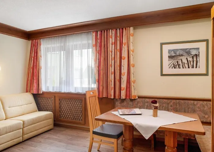Kardona Hotel 3*