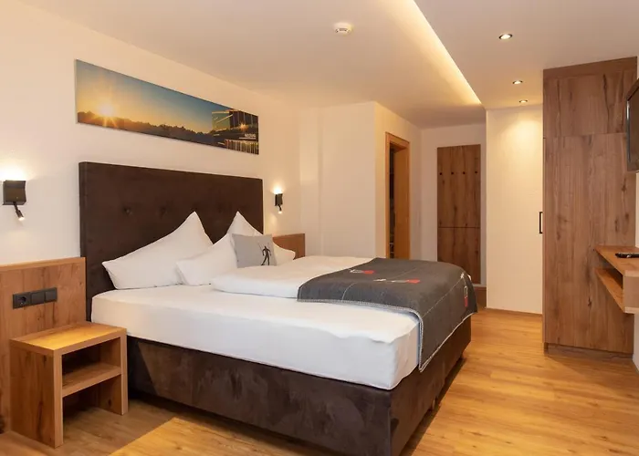 Hotel Kardona 3*