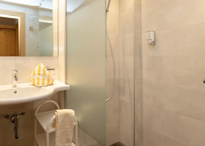 Hotel Kardona 3*
