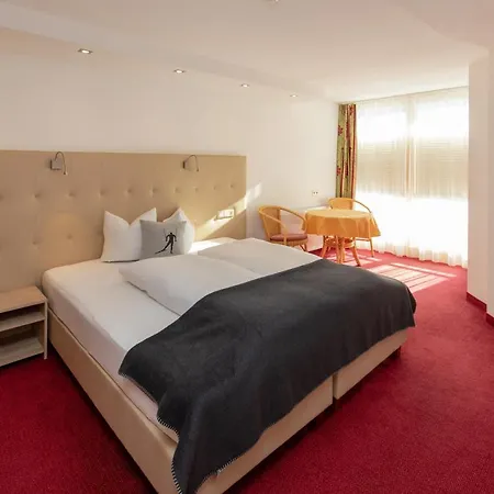 Kardona Hotel